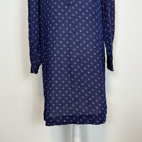Lily Pulitzer Navy Blue and White Davie Button Print Shirt Dress. Size 6. - Picture 4 of 11